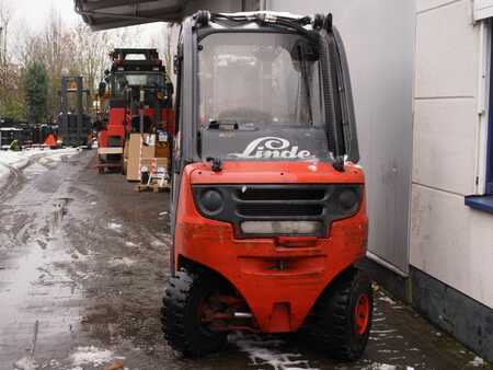 LPG Forklifts 2004  Linde H 25T (2)