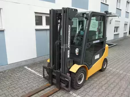 Dieselový VZV 2014  Jungheinrich DFG 425 - Triplex - Kabine - wenig Stunden (2)