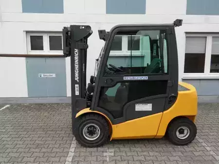 Dieselový VZV 2014  Jungheinrich DFG 425 - Triplex - Kabine - wenig Stunden (7)