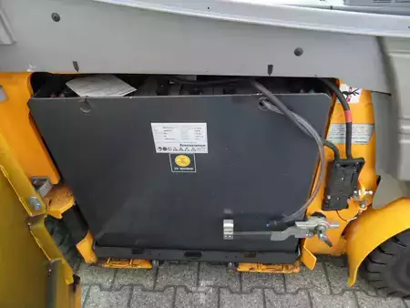 4-wiel elektrische heftrucks 2018  Jungheinrich EFG 425 - Freisichtmast - 4. Funktion (10)