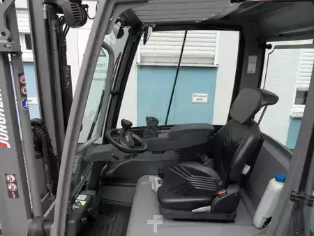 Elektro 4 Rad  Jungheinrich EFG 320 - Kabine mit Heizung - Freihub (6)
