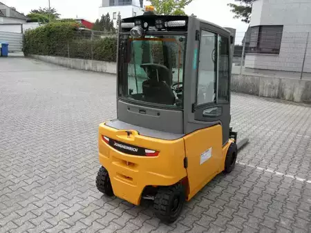 Elektro 4 Rad  Jungheinrich EFG 320 - Kabine mit Heizung - Freihub (8)