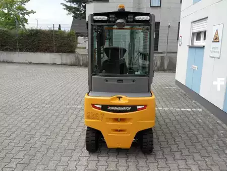 Elektro 4 Rad  Jungheinrich EFG 320 - Kabine mit Heizung - Freihub (9)