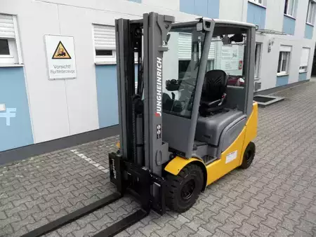 LPG VZV 2019  Jungheinrich TFG 316s - Triplex - Wetterschutz (2)