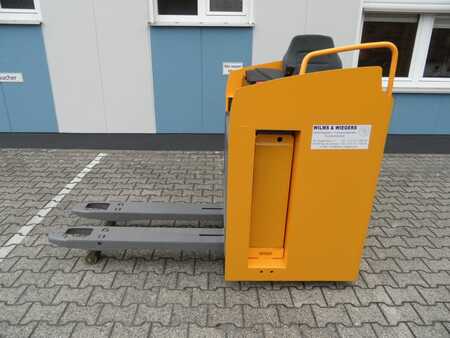 Nízkozdvižný vozík Jungheinrich ESE 320 - NEUE Batterie - E-Lenkung