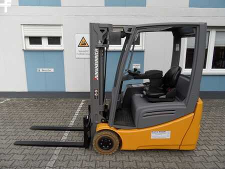 3 Wheels Electric 2017  Jungheinrich EFG 216k - Triplex - 2017 - weiße Reifen (1)