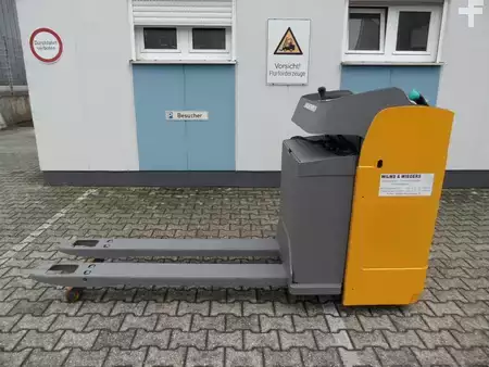 Nízkozdvižný vozík 2018  Jungheinrich ESE 120 - 1600 mm Gabeln - NEUE Batterie (1)