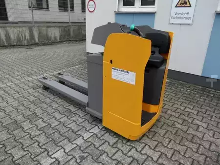 Nízkozdvižný vozík 2018  Jungheinrich ESE 120 - 1600 mm Gabeln - NEUE Batterie (3)