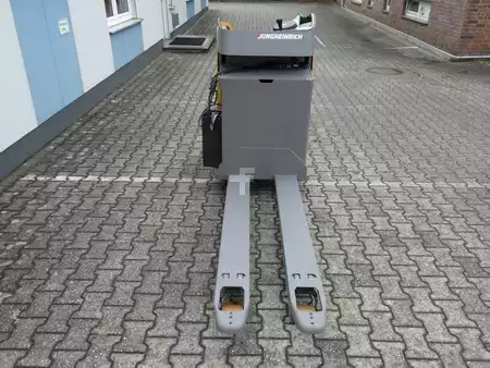 Nízkozdvižný vozík 2018  Jungheinrich ESE 120 - 1600 mm Gabeln - NEUE Batterie (9)