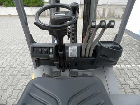 Wózki gazowe 2017  Jungheinrich TFG 316 - Triplex - wenig Stunden (10)