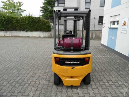 Wózki gazowe 2017  Jungheinrich TFG 316 - Triplex - wenig Stunden (5)