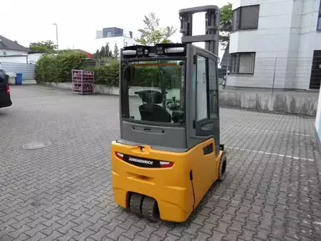 Eléctrico - 3 rodas 2017  Jungheinrich EFG 220 - neue Batterie - 6,50 m Triplex (8)