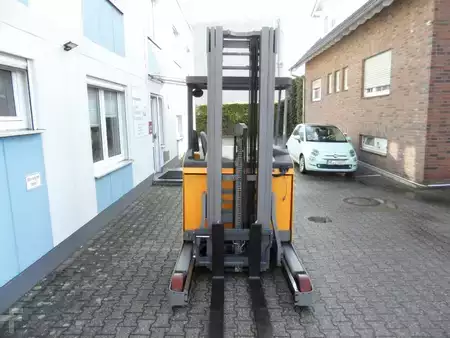 Chariots à mât rétractable 2017  Jungheinrich ETV 216 - NEUE Batterie - alle Räder neu! (10)