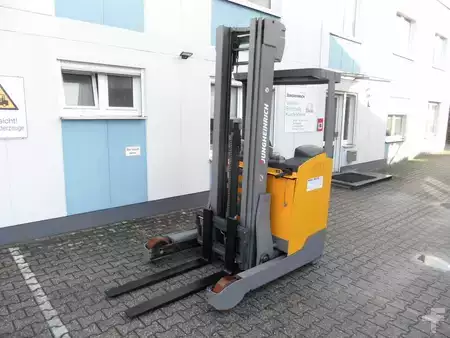 Chariots à mât rétractable 2017  Jungheinrich ETV 216 - NEUE Batterie - alle Räder neu! (2)