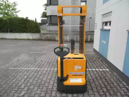 Gerbeurs 2015  Jungheinrich EJC 214z - Initialhub (Basishub) - 5,35 m Triplex (9)