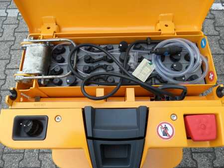 Nízkozdvižný vozík 2016  Jungheinrich EJE 120 - neue Batterie - aufgearbeitet (9)