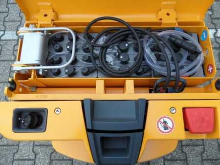 Elektrische palletwagens 2016  Jungheinrich EJE 120 - neue Batterie - aufgearbeitet (9)