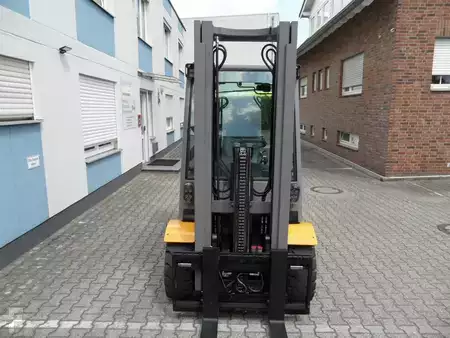 Treibgasstapler  Jungheinrich TFG 430s - Freihub - wenig Stunden (10)
