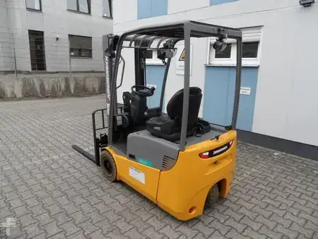 Elektromos 3 kerekű 2018  Jungheinrich EFG 115 - unter 2 Meter - NEUE Batterie (3)