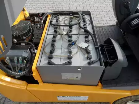 Chariots électriques à 3 roues 2018  Jungheinrich EFG 115 - unter 2 Meter Bauhöhe - Freihub (10)