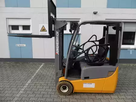 Chariots électriques à 3 roues 2018  Jungheinrich EFG 115 - unter 2 Meter Bauhöhe - Freihub (4)