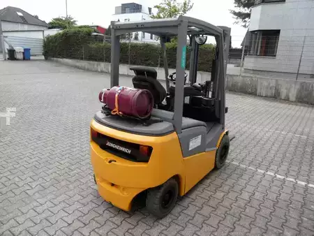 Empilhador a gás 2020  Jungheinrich TFG 320 - Freihub - weiße Reifen (8)