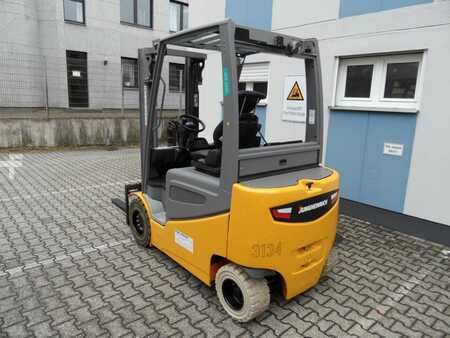 Elektro 4 Rad 2018  Jungheinrich EFG 430k - weiße Reifen - Freihub (3)