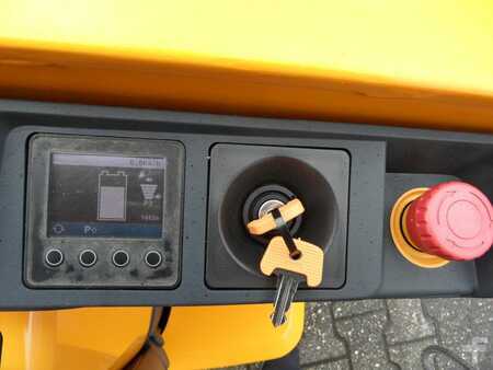 Porta-paletes elétrico 2019  Jungheinrich EJE 116 - neue Batterie - aufgearbeitet - TOP (10)