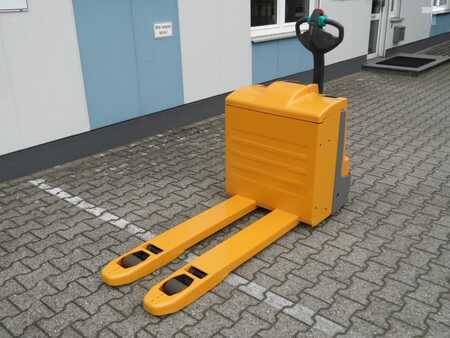 Nízkozdvižný vozík 2016  Jungheinrich EJE 220 - NEUE Batterie - wenig Stunden (3)