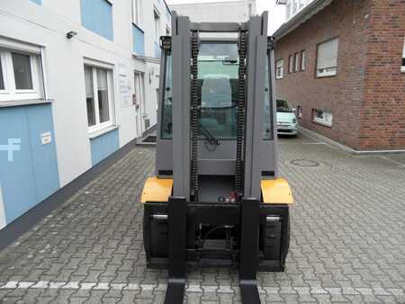 Gázüzemű targoncák 2016  Jungheinrich TFG S50s - Kabine mit Heizung - 4. Funktion (6)