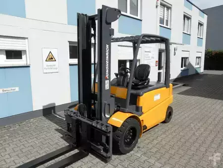 Elektro čtyřkolový VZV 2007  Jungheinrich EFG 550 - Zinkenverstellgerät mit 2000 mm Gabeln (2)