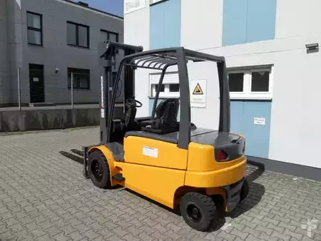 Elektro čtyřkolový VZV 2007  Jungheinrich EFG 550 - Zinkenverstellgerät mit 2000 mm Gabeln (3)