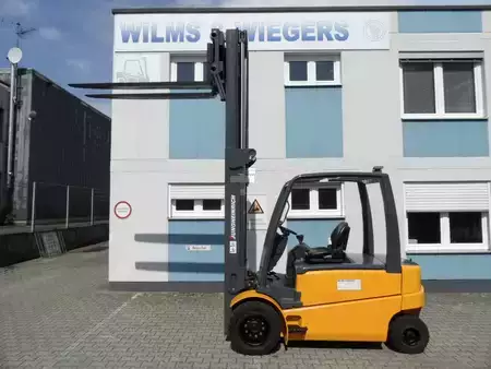 Elektro čtyřkolový VZV 2007  Jungheinrich EFG 550 - Zinkenverstellgerät mit 2000 mm Gabeln (5)