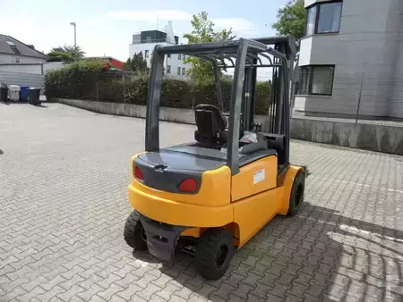 Elektro čtyřkolový VZV 2007  Jungheinrich EFG 550 - Zinkenverstellgerät mit 2000 mm Gabeln (8)