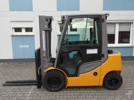 Dieseltruck 2019  Jungheinrich DFG 425s - Triplex - Kabine mit Heizung (1)