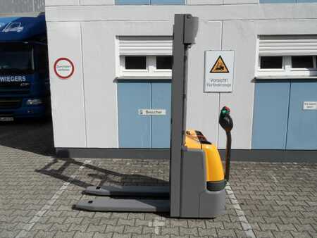 Hochhubwagen  Jungheinrich EJC 110 - Voll-Freihub - Baujahr 2020 (1)