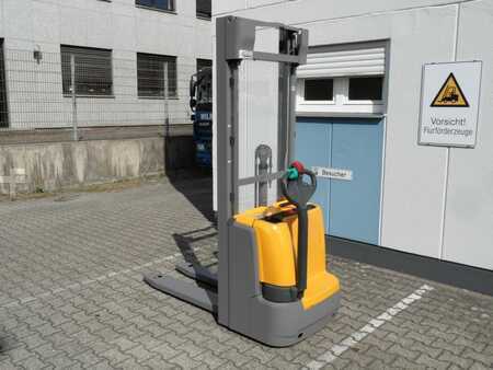 Hochhubwagen  Jungheinrich EJC 110 - Voll-Freihub - Baujahr 2020 (2)