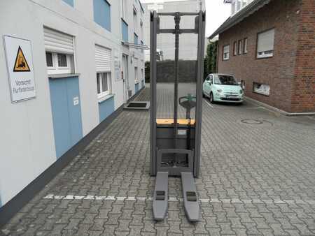 Hochhubwagen  Jungheinrich EJC 112 - Baujahr 2022 - wenig Stunden! (6)