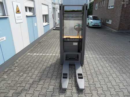 Hochhubwagen  Jungheinrich EJC 216 - Baujahr 2019 - nur 256 Stunden! (4)