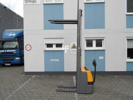 Hochhubwagen 2020  Jungheinrich EJC 110 - nur 250 Stunden - Einbauladegerät (8)