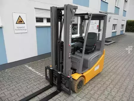 Elektro 3 Rad  Jungheinrich EFG 216k - neue Batterie - Triplex (2)