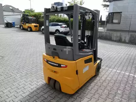 Elektro 3 Rad 2018  Jungheinrich EFG 216k - Batterie NEU - Triplex (8)