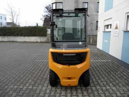 Dieseltruck 2016  Jungheinrich DFG 425s - Triplex - Halbkabine - wenig Stunden (5)