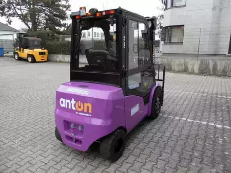Elektro 4 Rad 2025  Jungheinrich AntOn CBH 3.0 - Triplex - Kabine - NEU! (8)