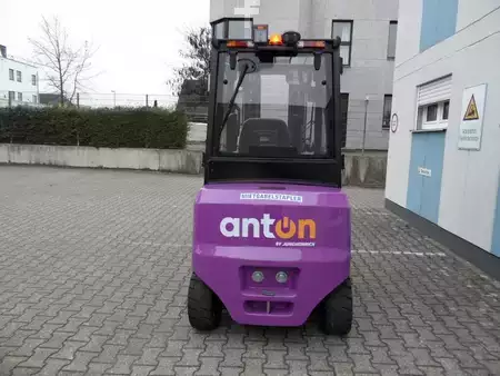 Elektro 4 Rad 2025  Jungheinrich AntOn CBH 3.0 - Triplex - Kabine - NEU! (9)