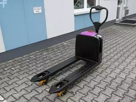 Niederhubwagen 2025  Jungheinrich AntOn PTL 1.5 ohne Stützräder - Neugerät! (4)