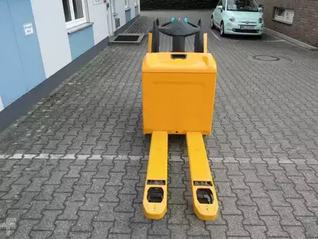 Transpallet elettrici 2025  Jungheinrich ERE 225 - feste Plattform - 2025 - wenig Stunden (9)