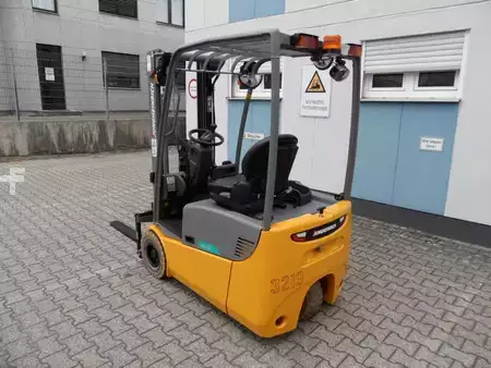 Elektryczne 3-kołowe 2020  Jungheinrich EFG 115 - unter 2 Meter Bauhöhe - Freihub (3)