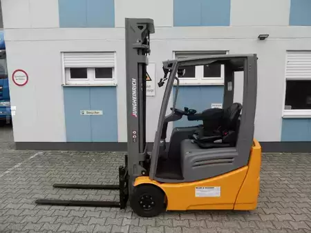 Elektro tříkolové VZV 2022  Jungheinrich EFG 215 - Triplex - Baujahr 2022 (1)