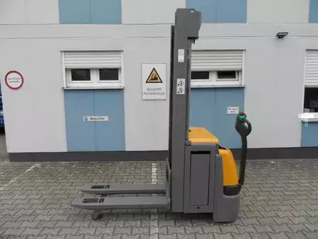 Hochhubwagen 2019  Jungheinrich EJC 214z - Initialhub - 5,35 m Triplex (1)
